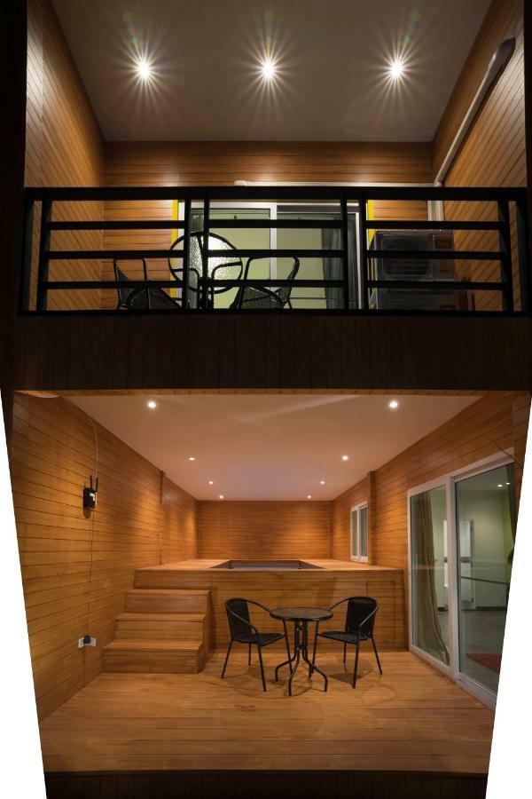 The M Pool Villas Bangkok - Bts Ekkamai Exterior photo